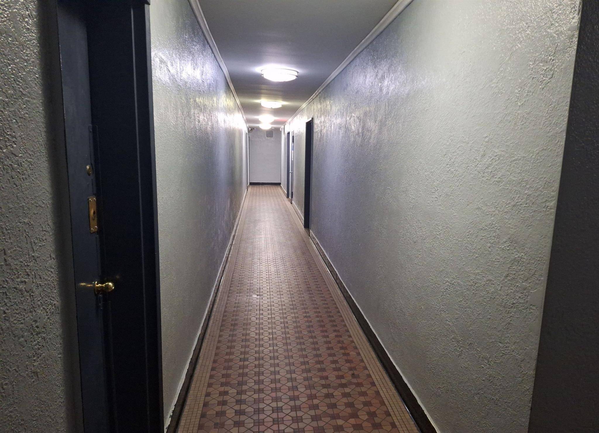 Bronx, NY 10458,2866 Marion AVE #4C