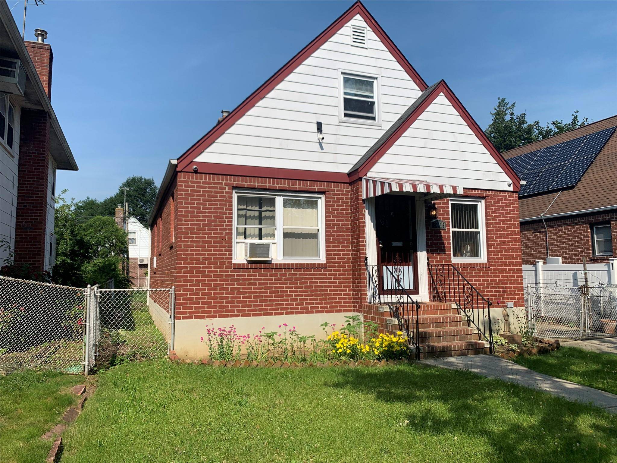 Bellerose, NY 11426,82-16 251st ST