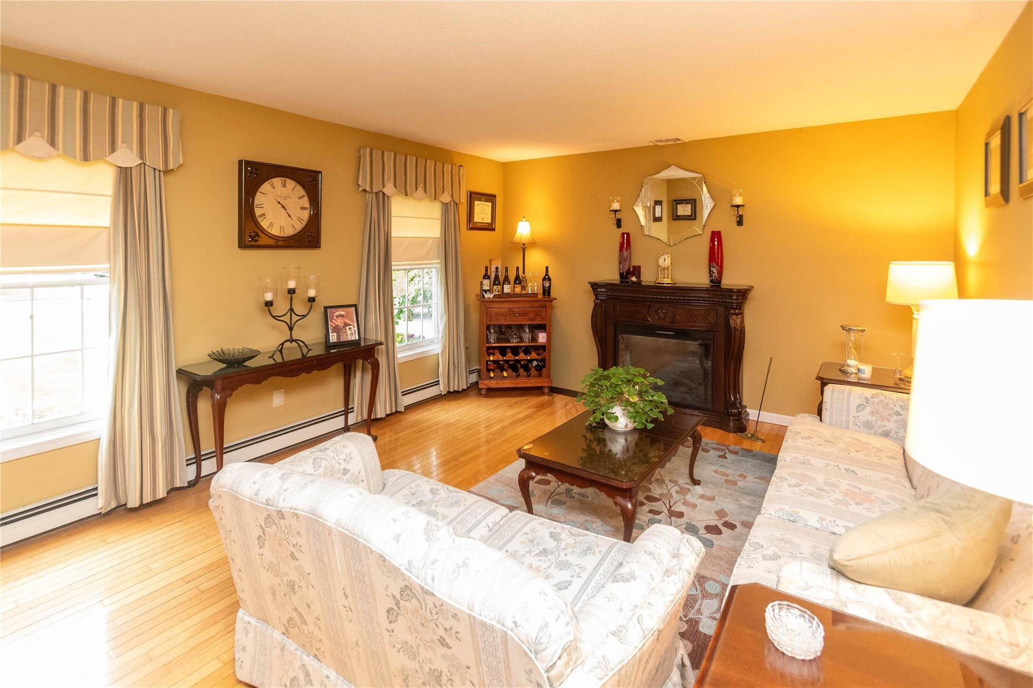 Wappingers Falls, NY 12590,25 Briarwood DR