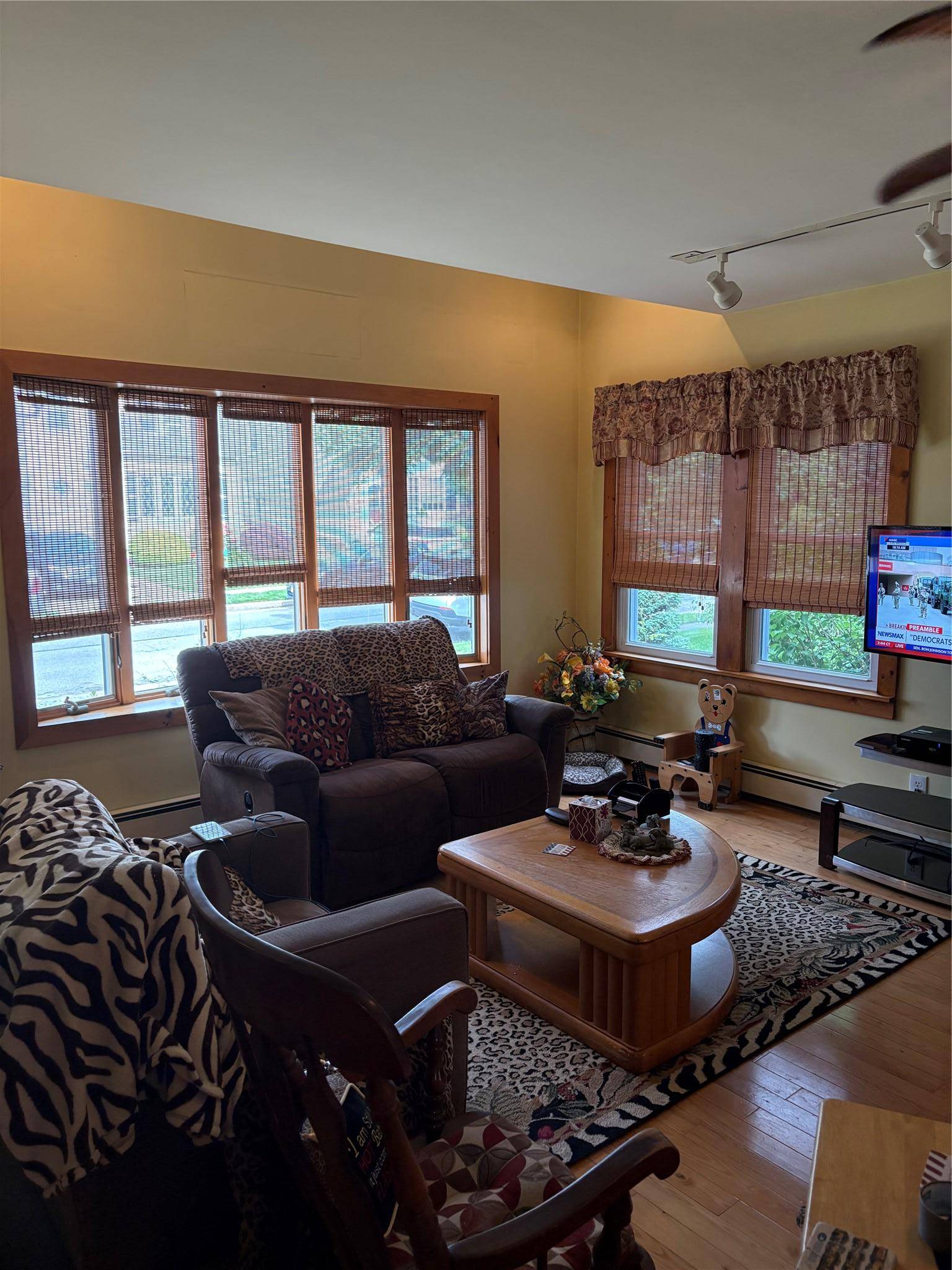 Mineola, NY 11501,341 Marcellus RD