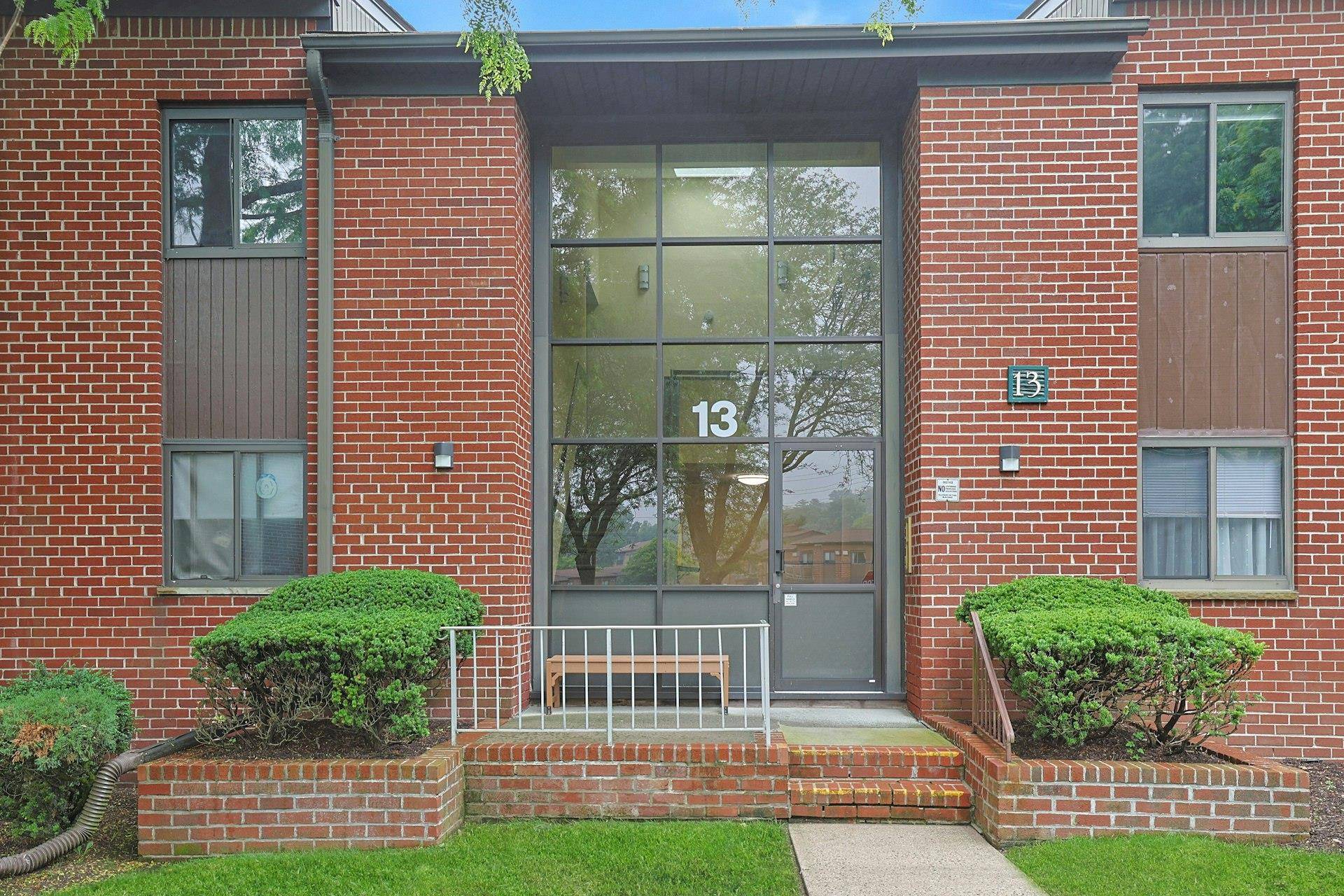 Pomona, NY 10970,13 Darian CT #2B