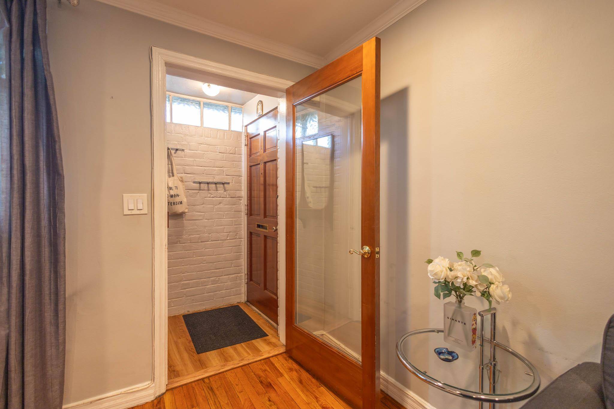 Flushing, NY 11358,192-12 39th Ave #1