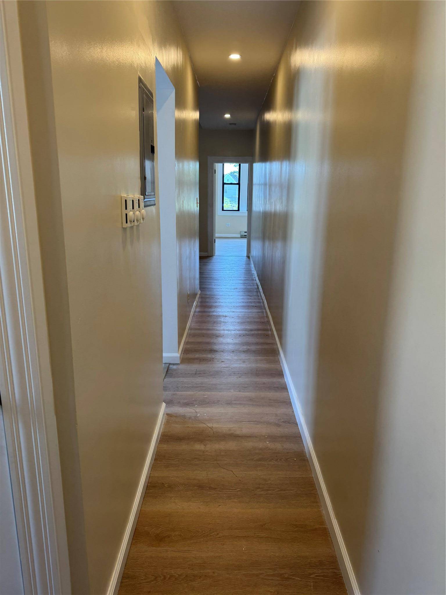 New Rochelle, NY 10801,727 Main ST #6