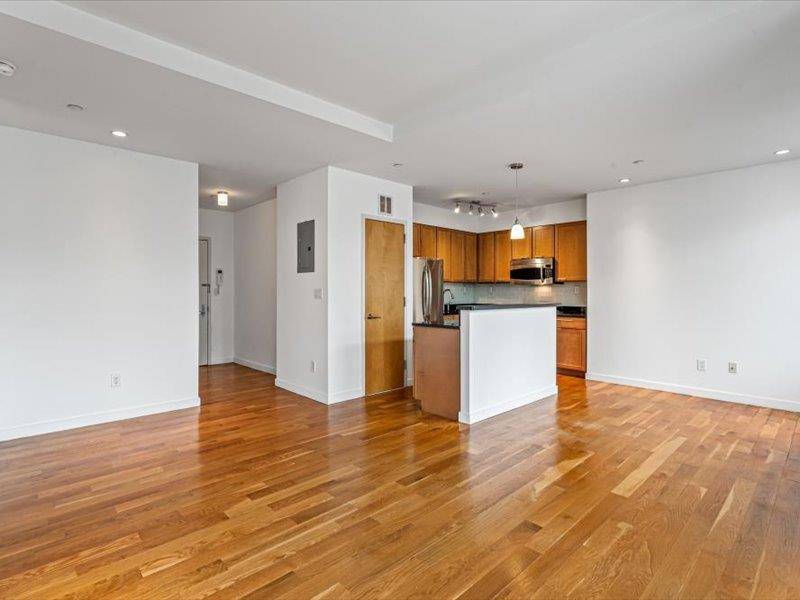 Brooklyn, NY 11211,14 Hope ST #3F
