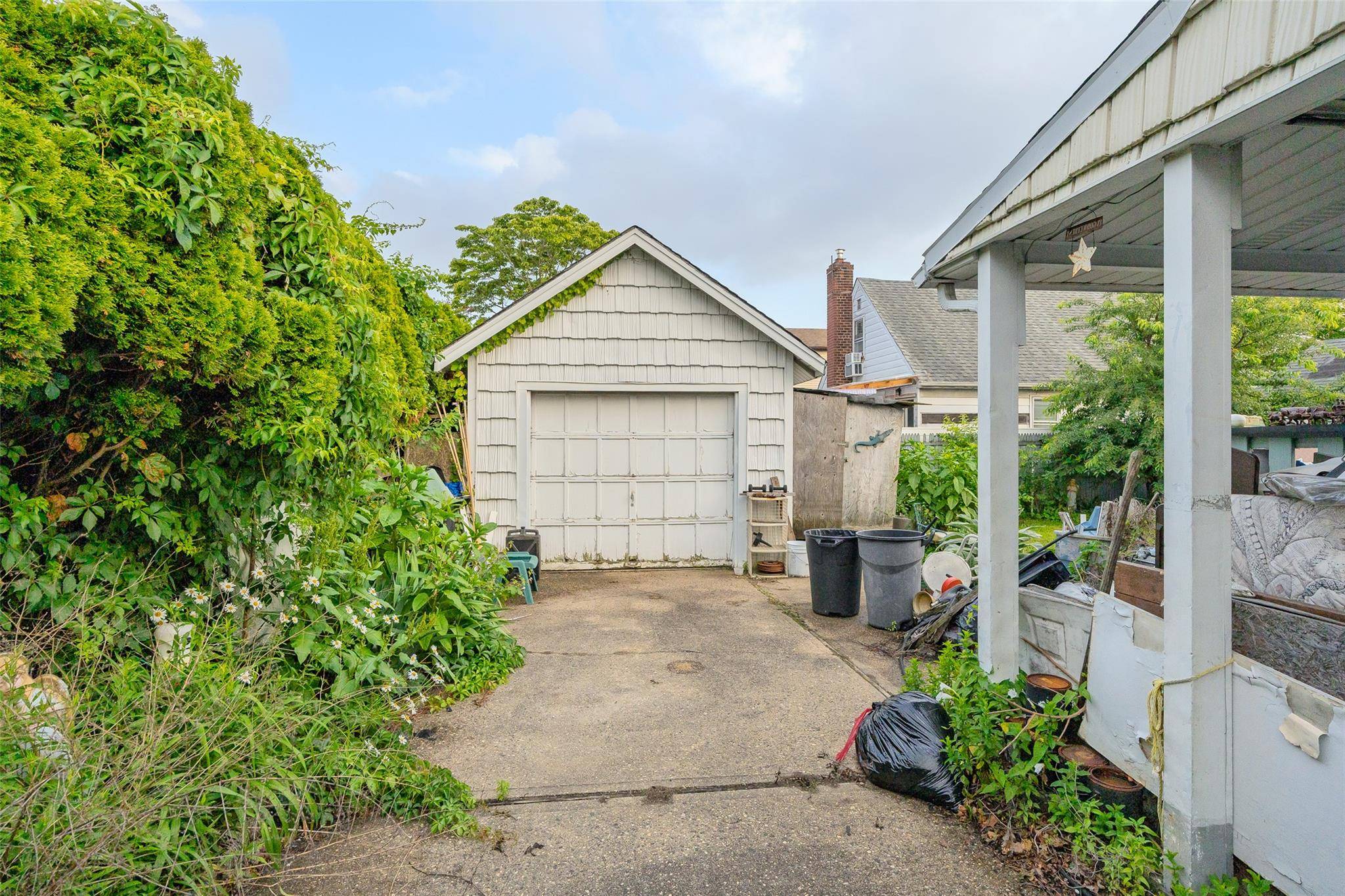 Mineola, NY 11501,43 Westbury AVE