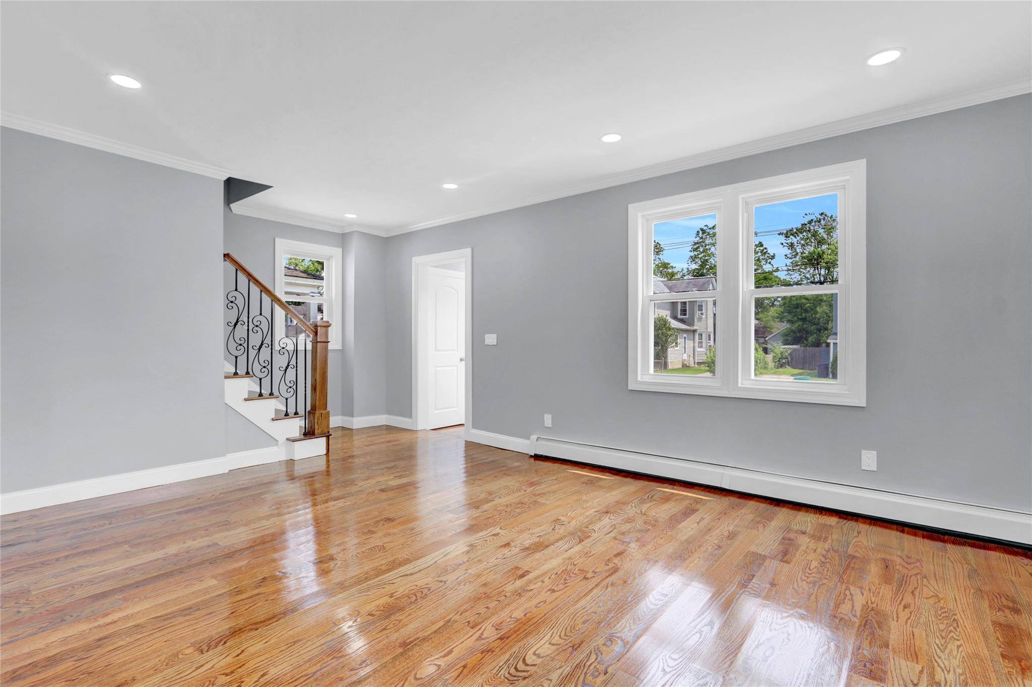 Freeport, NY 11520,73 Harris AVE