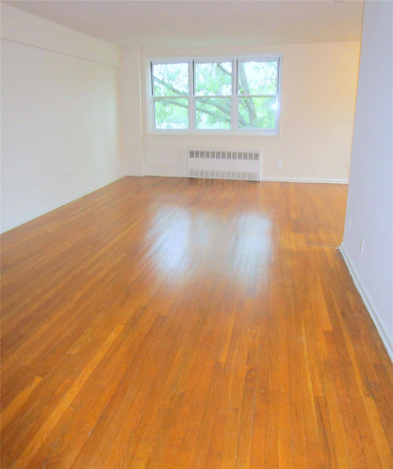 Yonkers, NY 10703,76 Dehaven DR #6B