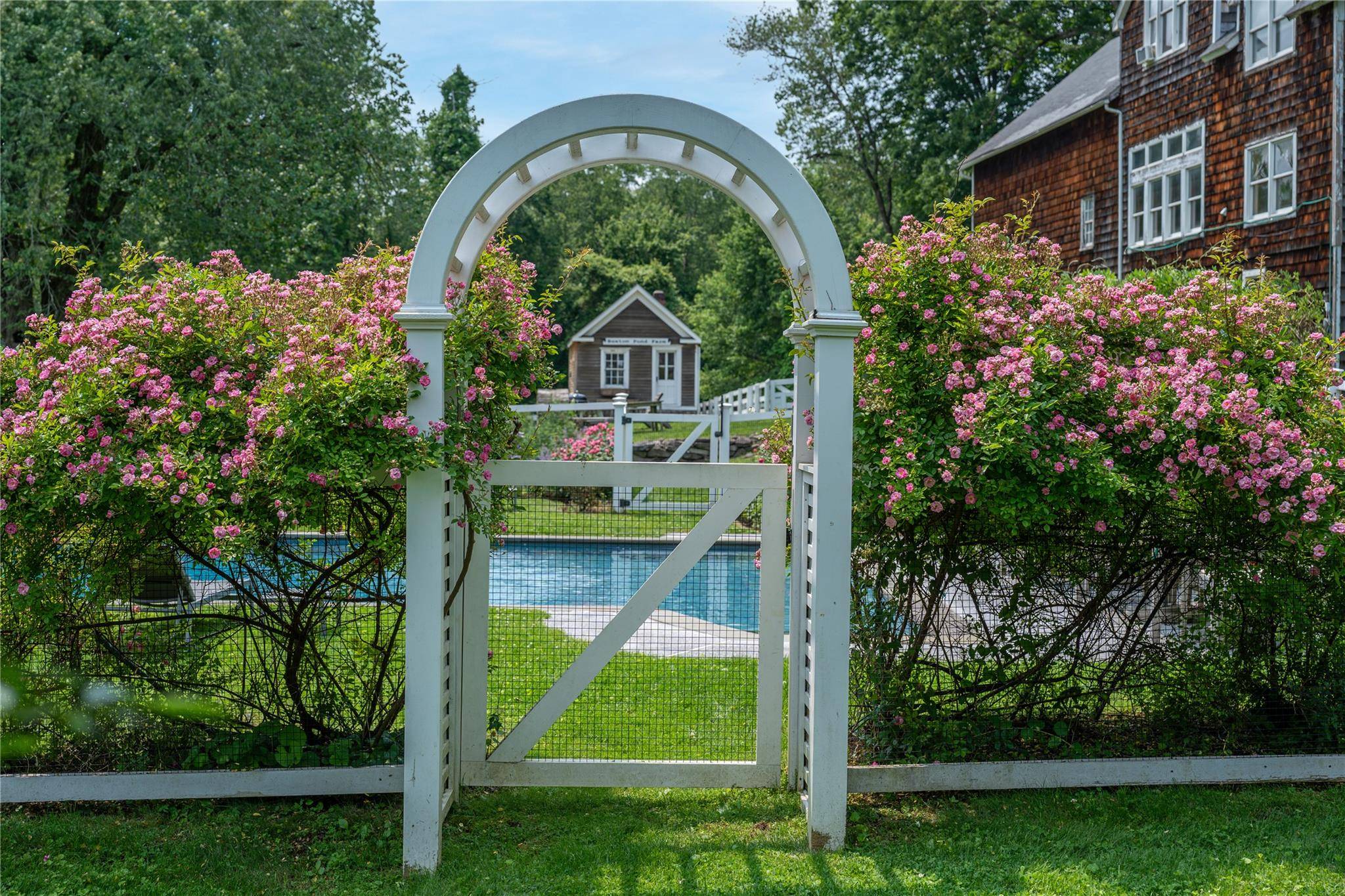 Bedford Hills, NY 10507,161 Buxton RD