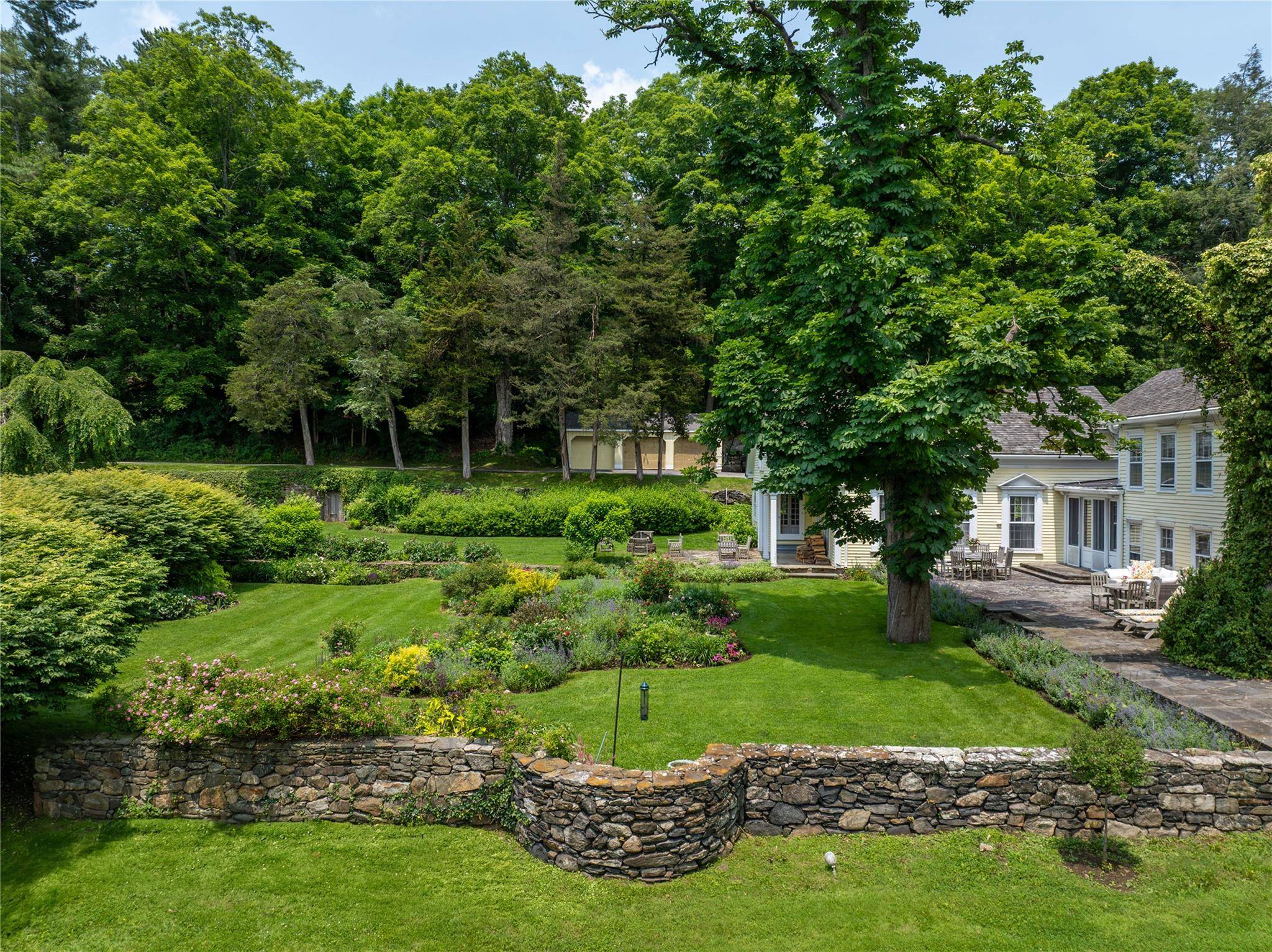 Bedford Hills, NY 10507,161 Buxton RD