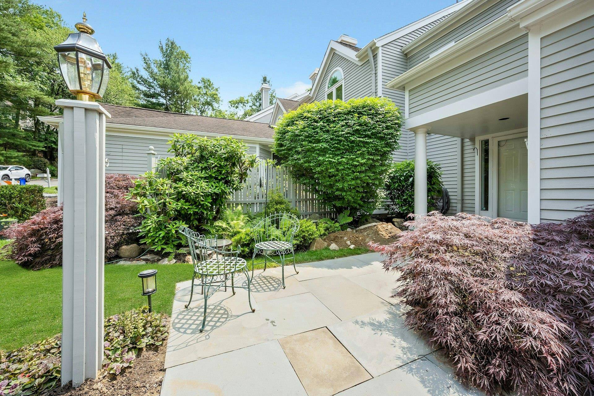 Scarsdale, NY 10583,76 Boulder Ridge RD