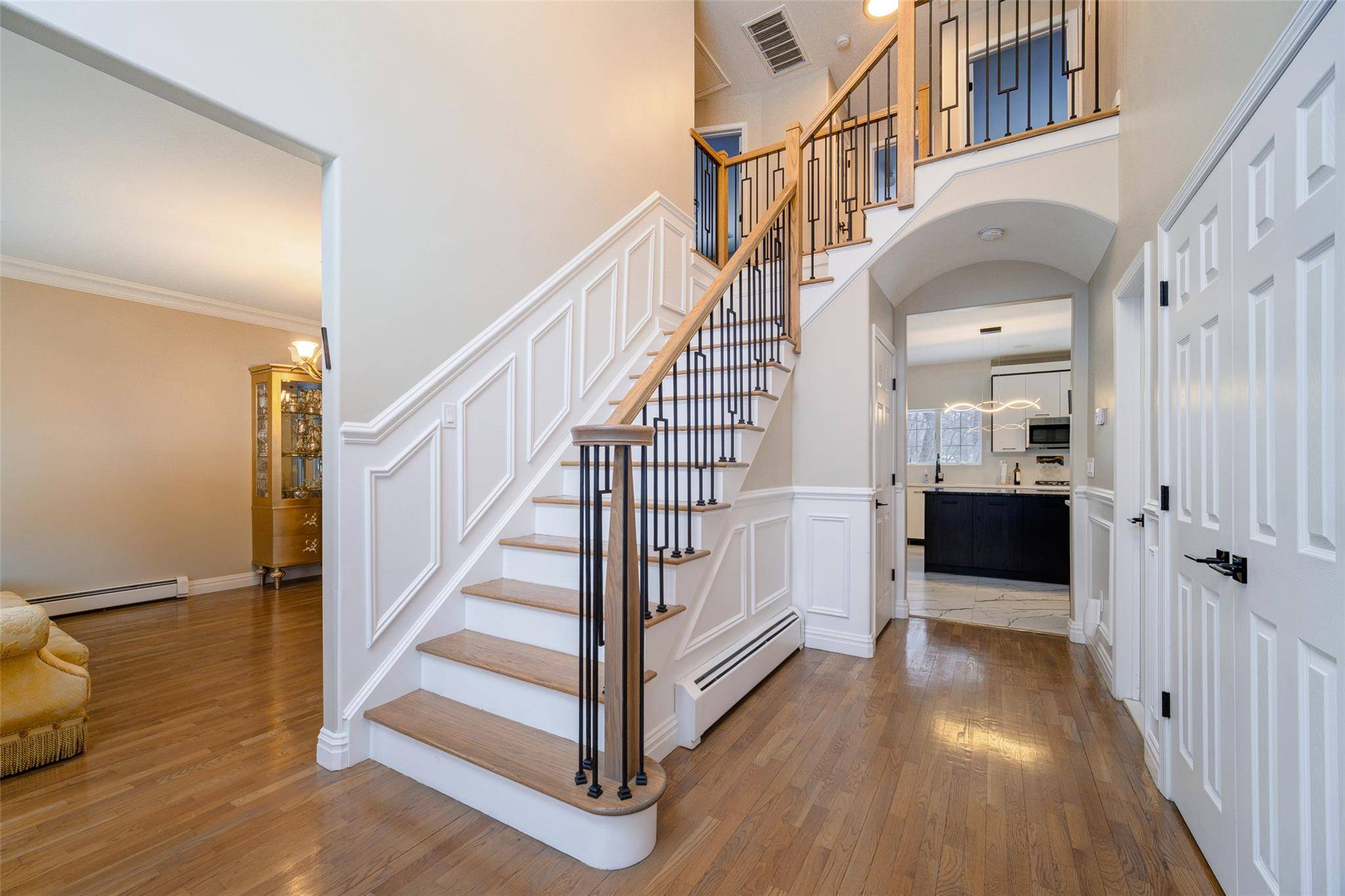 Suffern, NY 10901,83 N Airmont RD