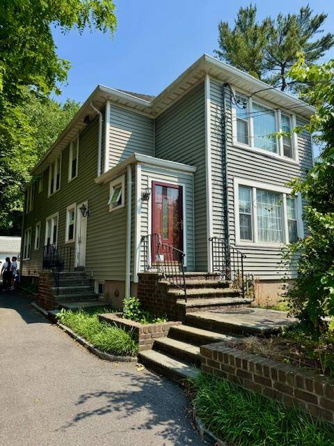 Glen Cove, NY 11542,89 Glen Cove AVE