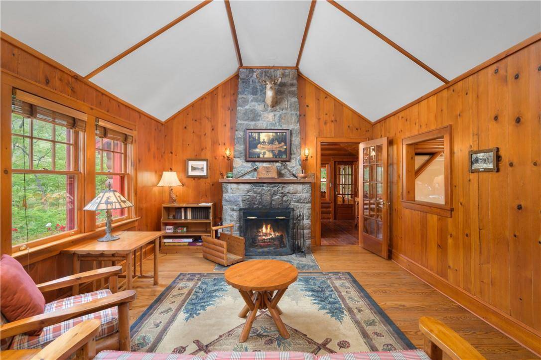 Cold Spring, NY 10516,77 Lake DR