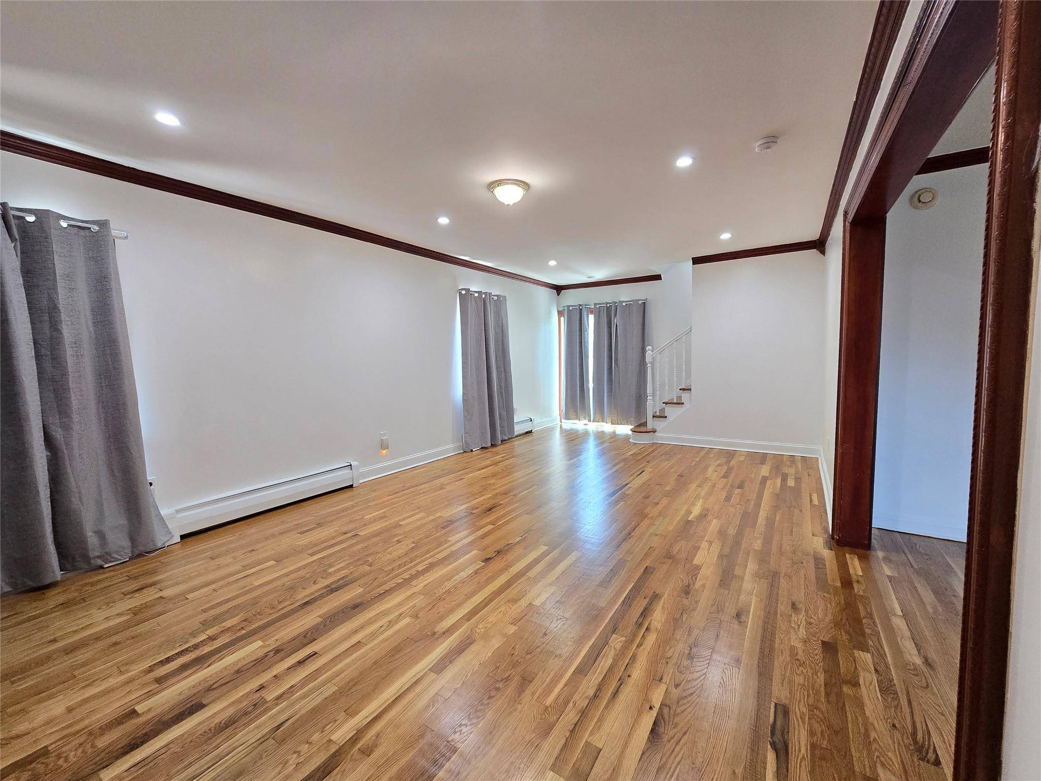 Fresh Meadows, NY 11366,7610 174th ST