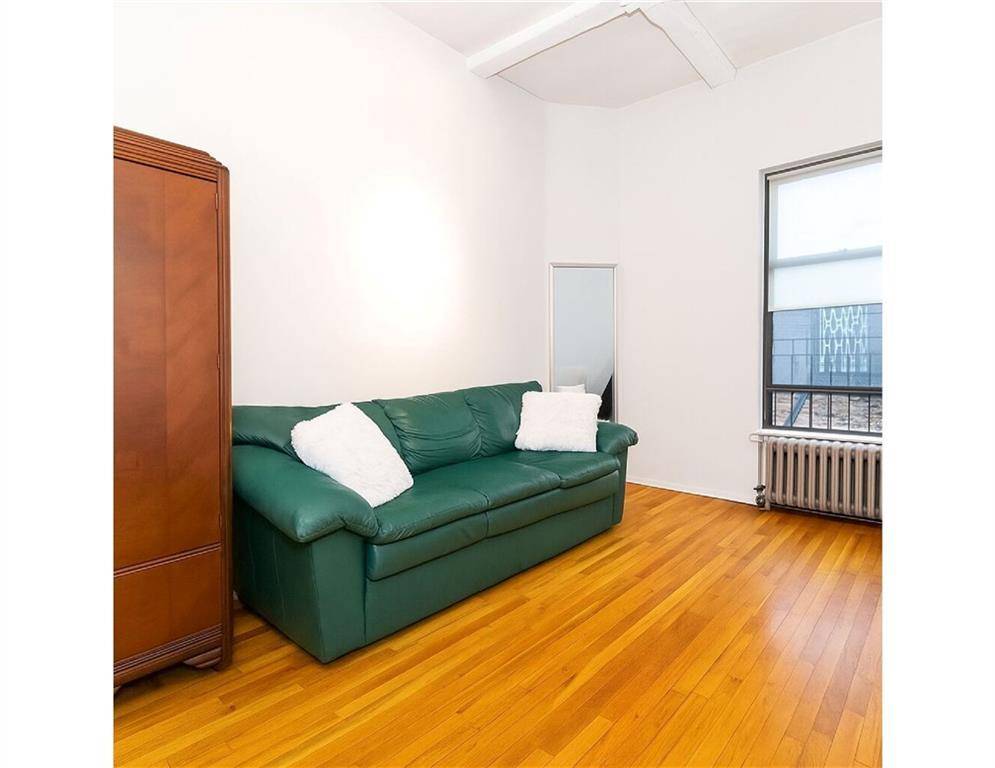 New York (manhattan), NY 10014,41 Jane ST #5B