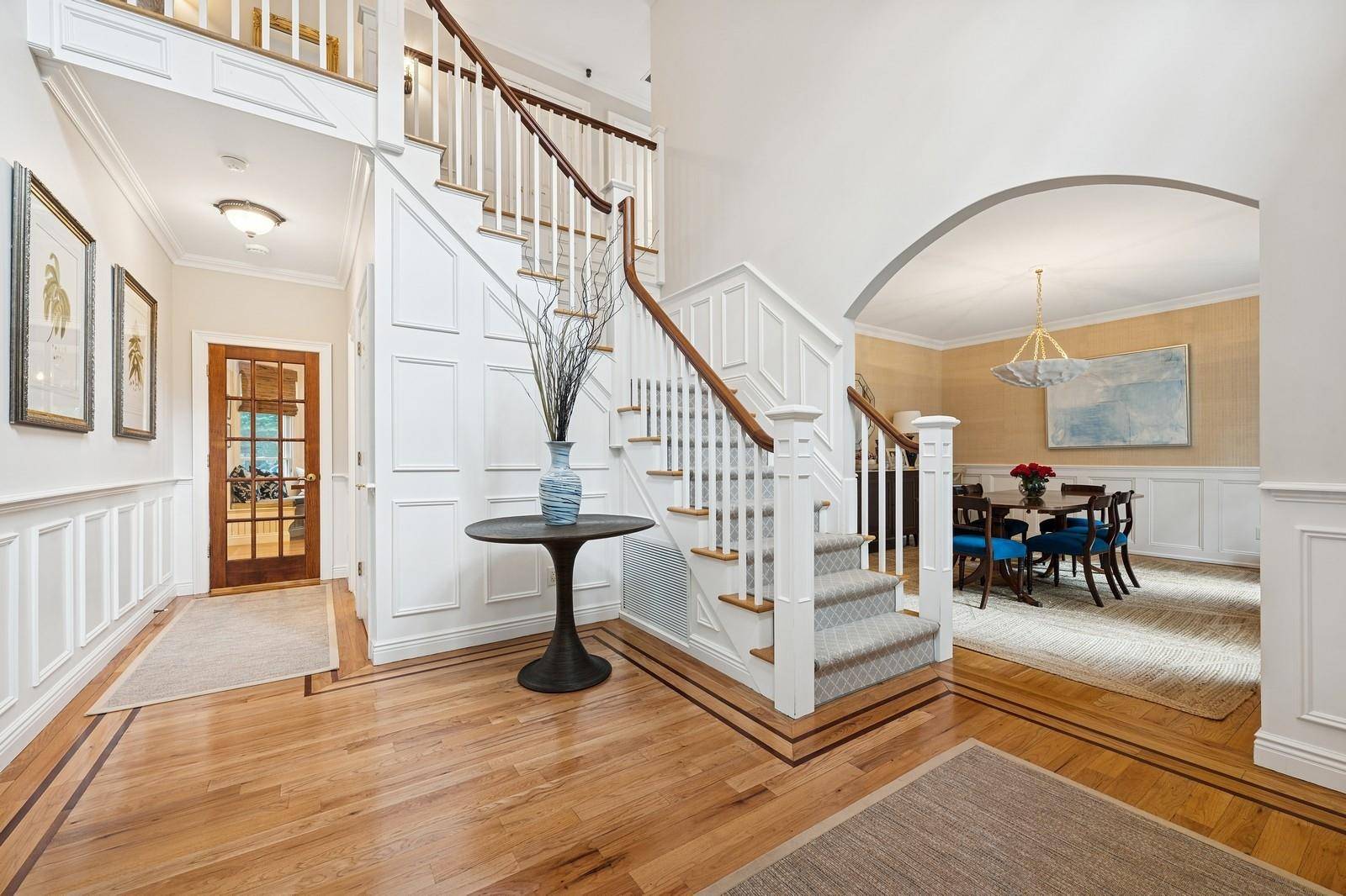 Huntington, NY 11743,95 Huntington Bay RD