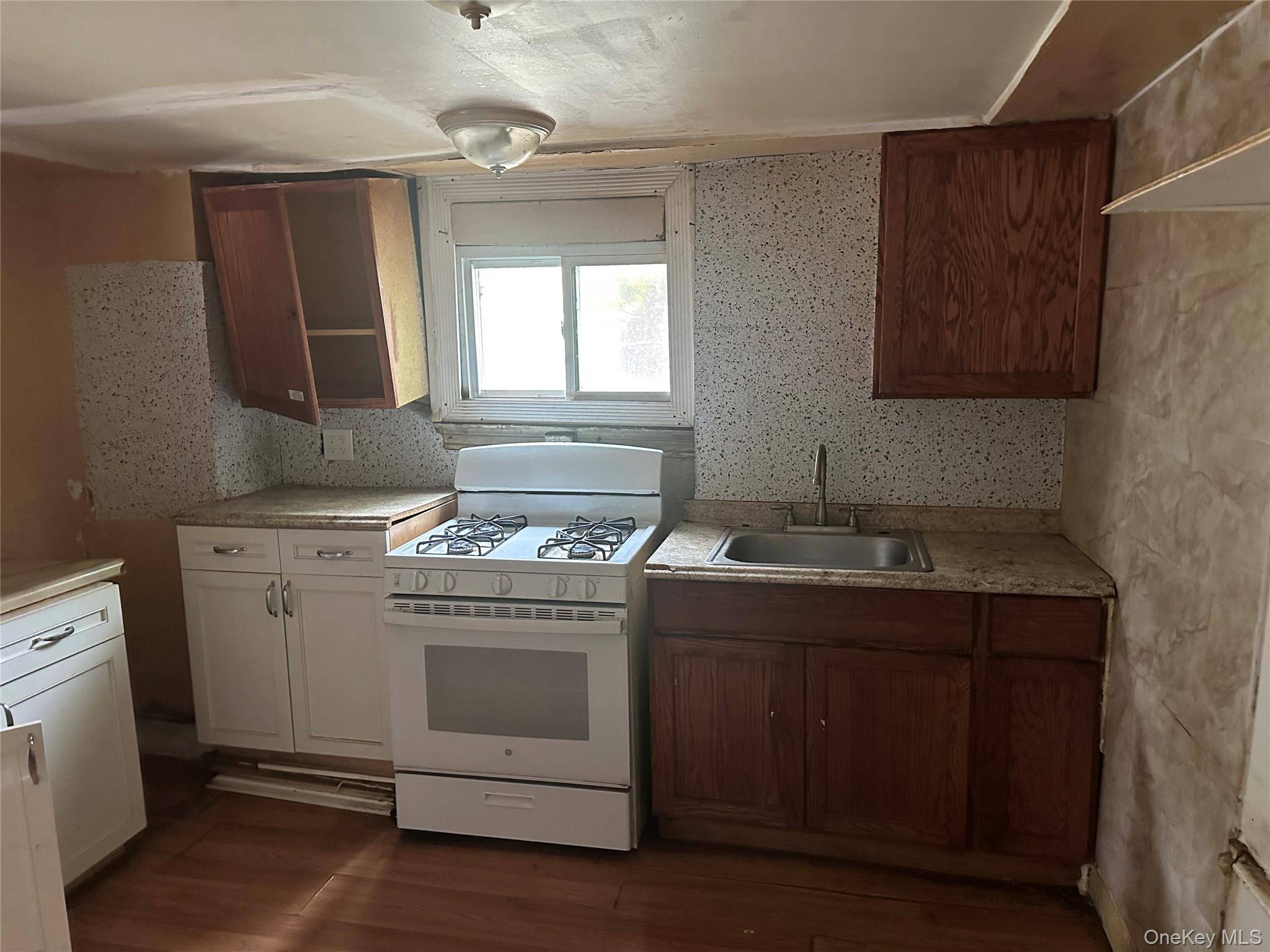 Saint Albans, NY 11412,191-44 113 AVE