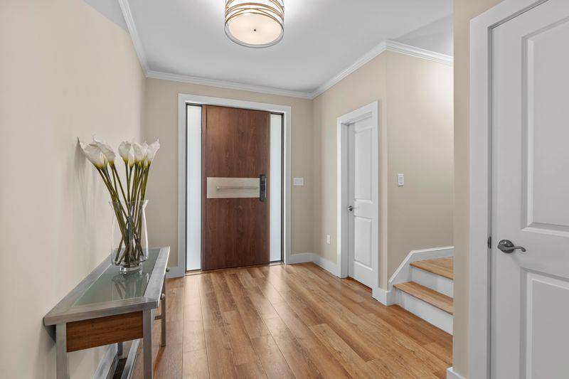 White Plains, NY 10604,105 Valley RD