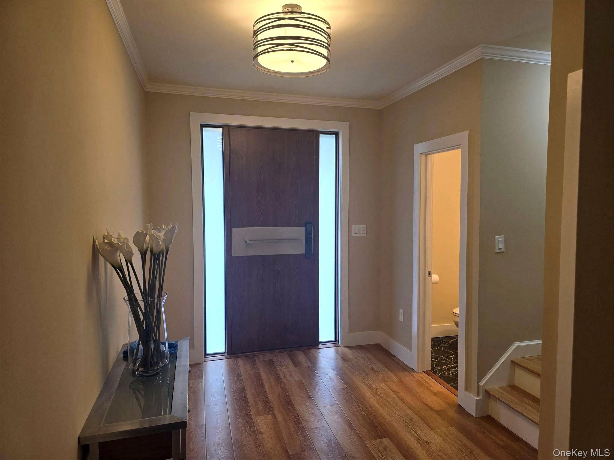 White Plains, NY 10604,105 Valley RD