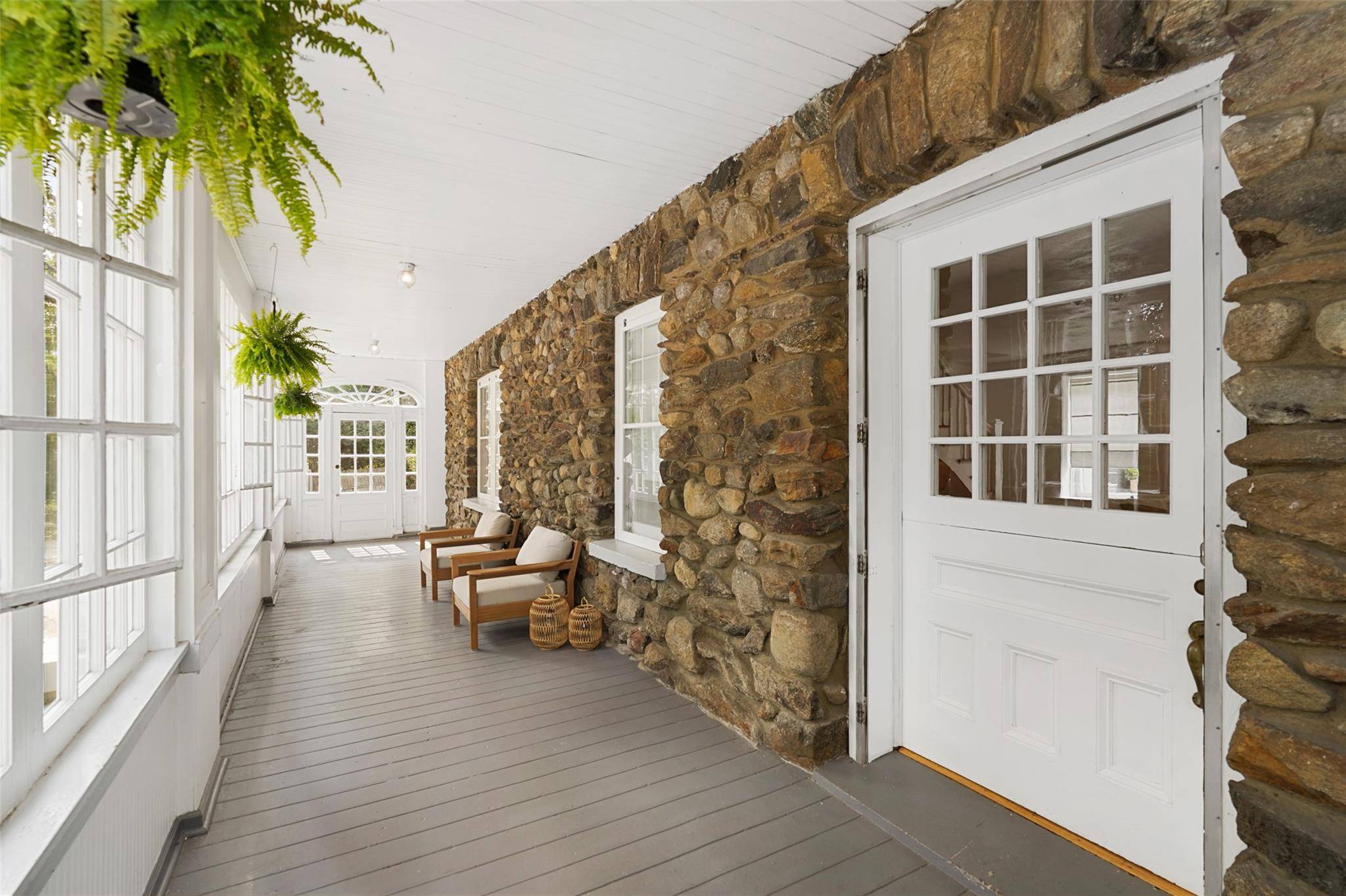 Croton-on-hudson, NY 10520,1223 Albany Post RD