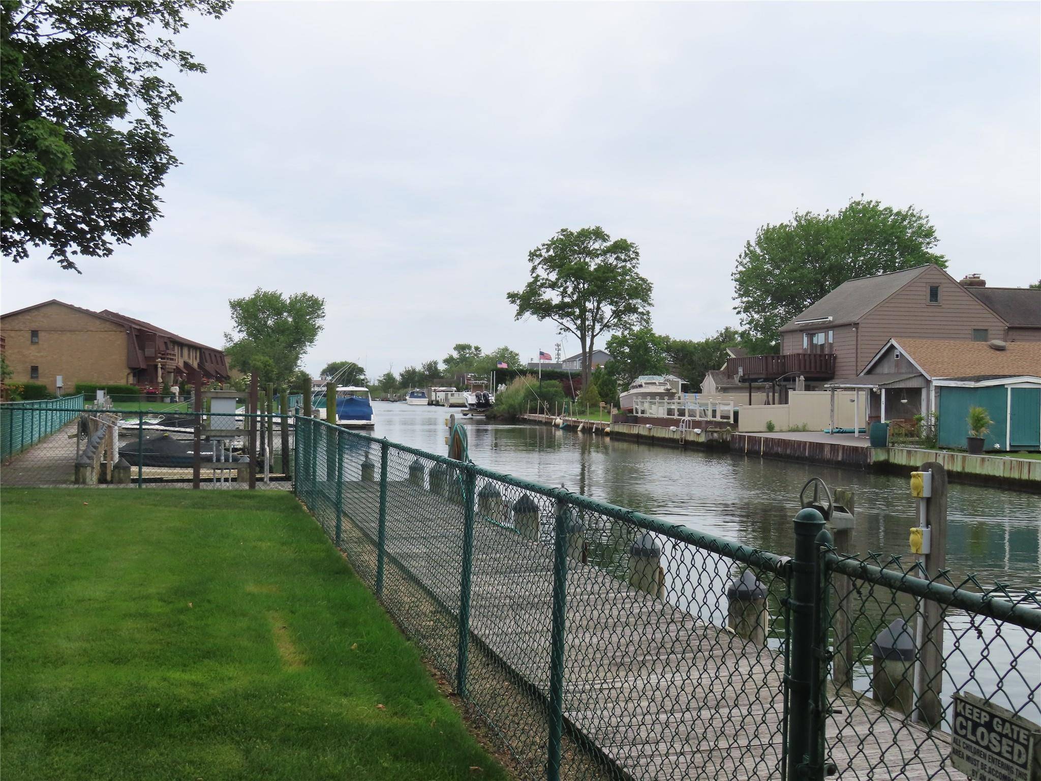 Copiague, NY 11726,103 Mariners WAY