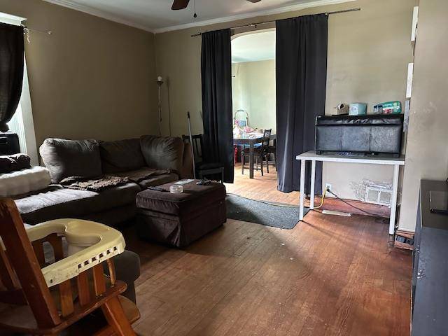 Farmingdale, NY 11735,18 Cedar AVE