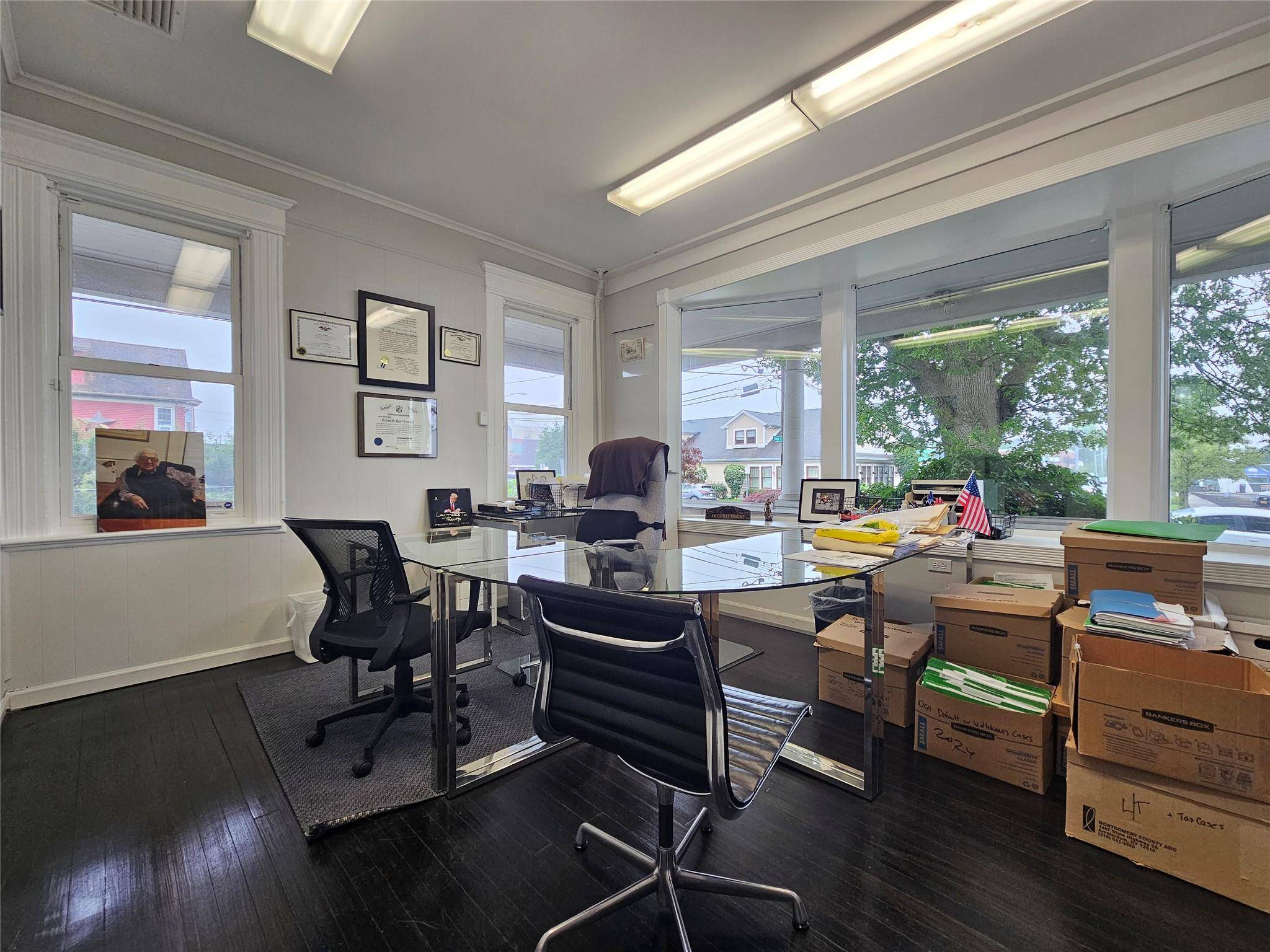 Woodmere, NY 11598,154 Franklin PL #1st Floor