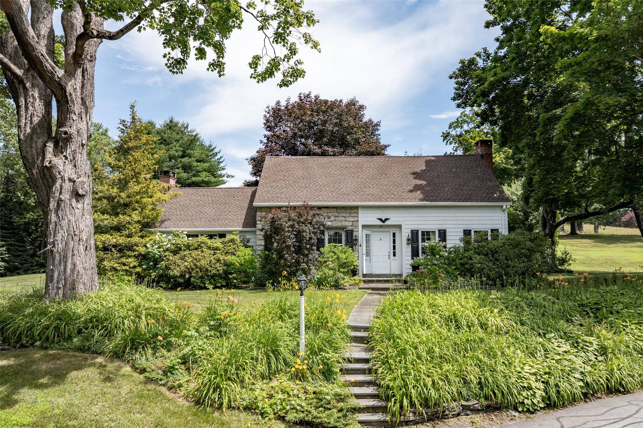 Hurley, NY 12443,25 Zandhoek RD