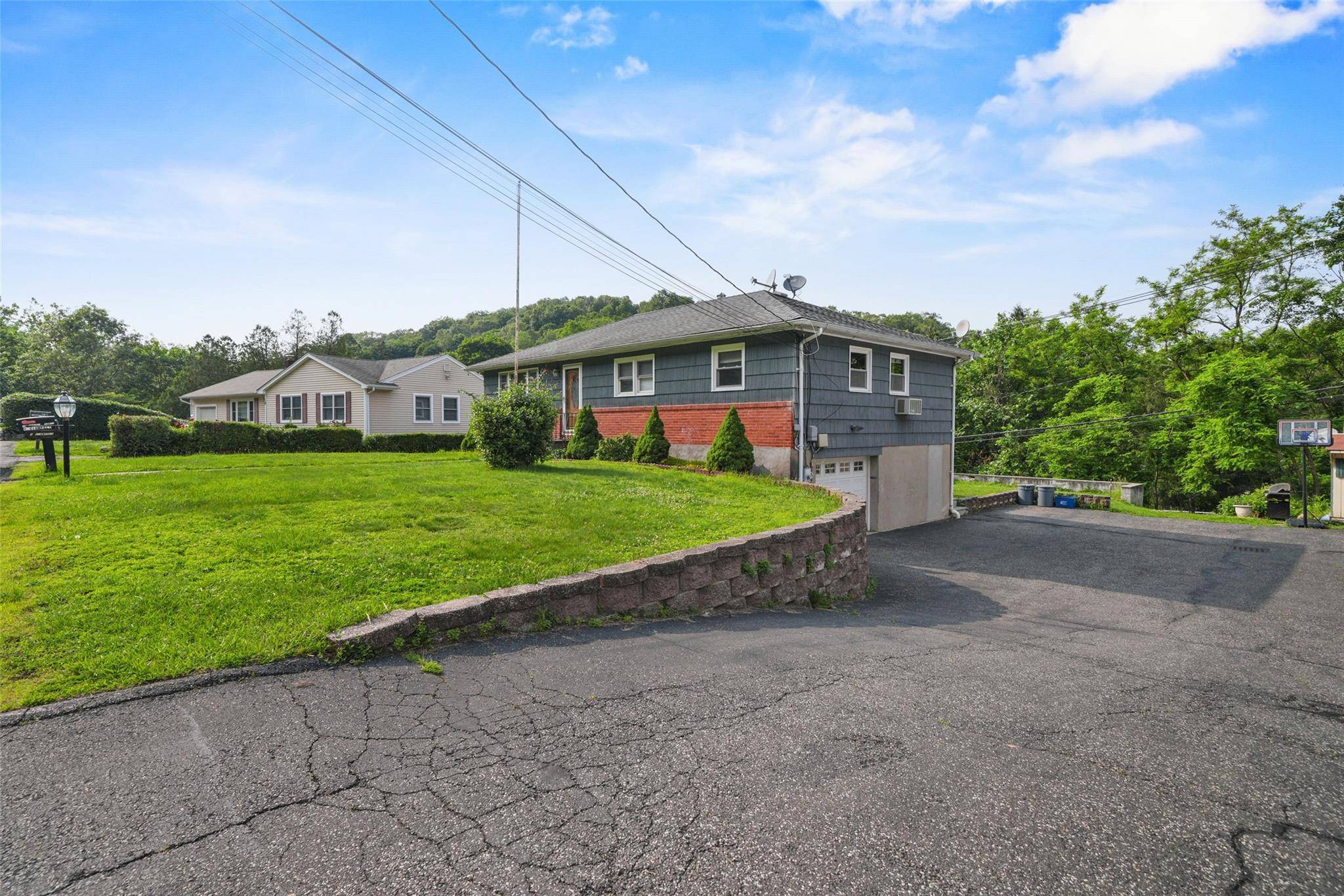 Stony Point, NY 10980,16 Bender CT
