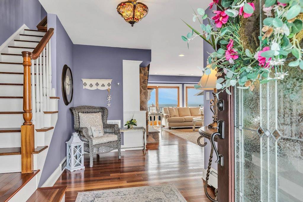 Bayport, NY 11705,42 Browns River RD #3