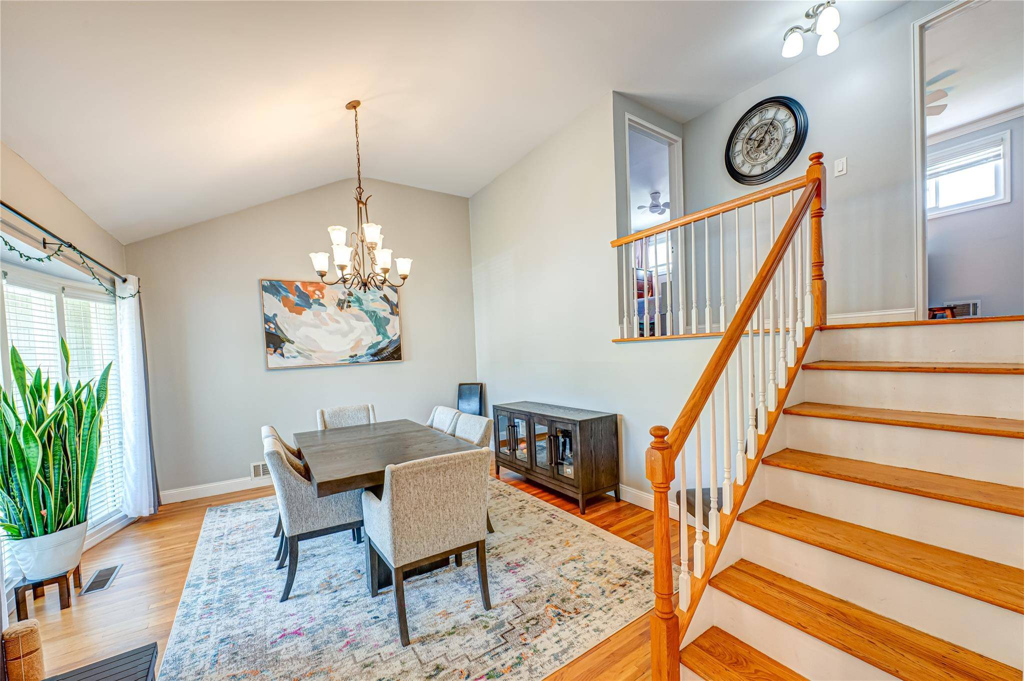 Deer Park, NY 11729,163 W 24th ST
