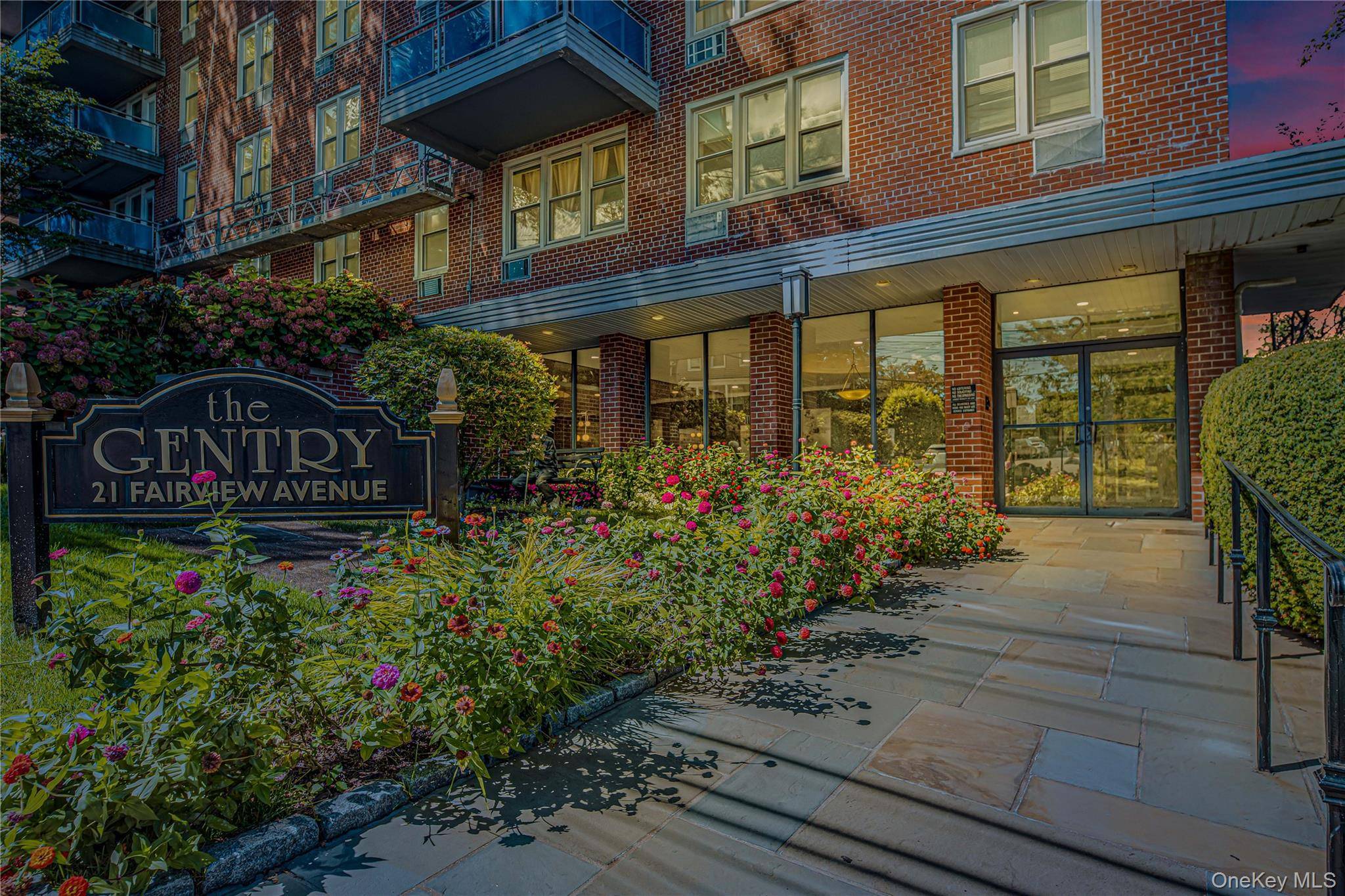 Tuckahoe, NY 10707,21 Fairview AVE #618