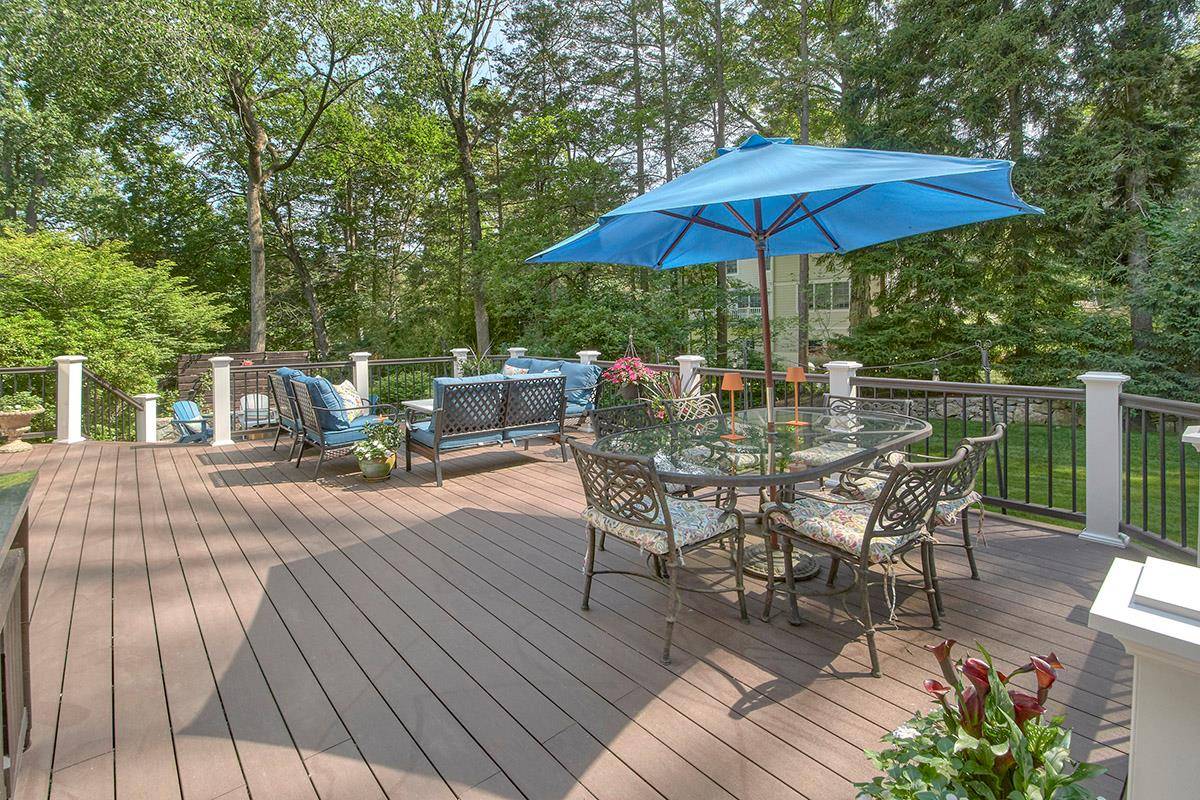 Chappaqua, NY 10514,31 Wynnewood RD