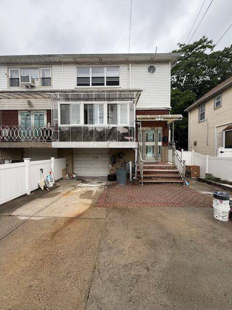Whitestone, NY 11357,14-34 144th PL #2nd Fl