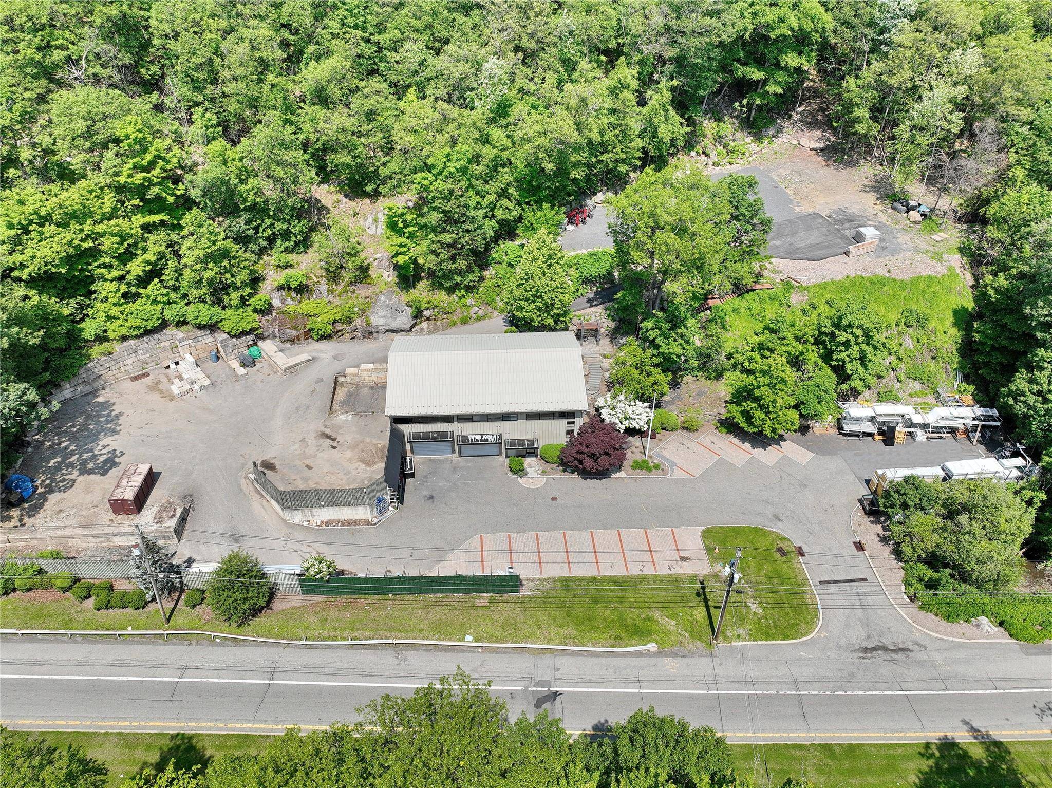 Hillburn, NY 10931,353 hwy 17