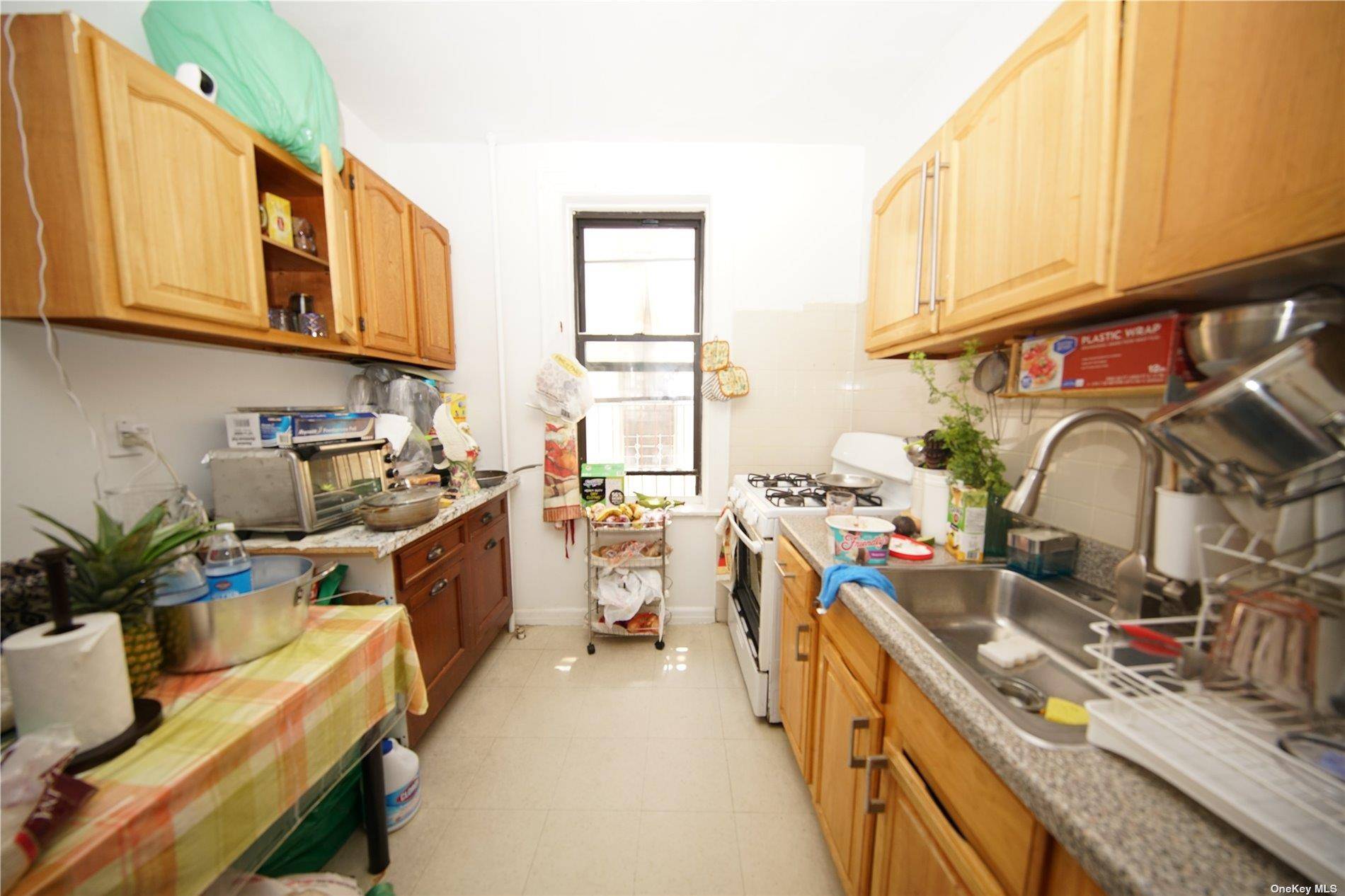 Corona, NY 11368,40-45 99th ST