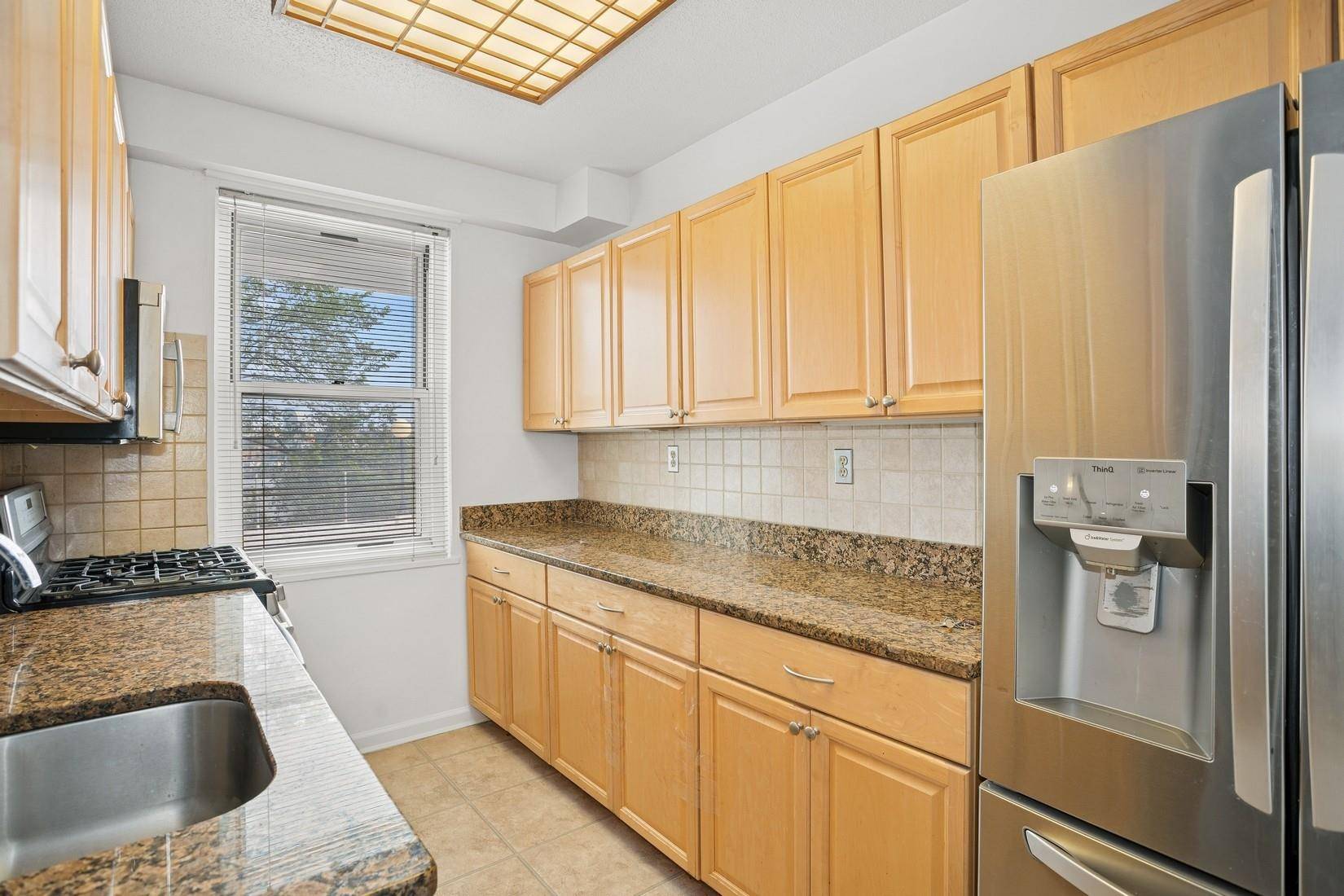 Bronx, NY 10463,2400 Johnson AVE #1K