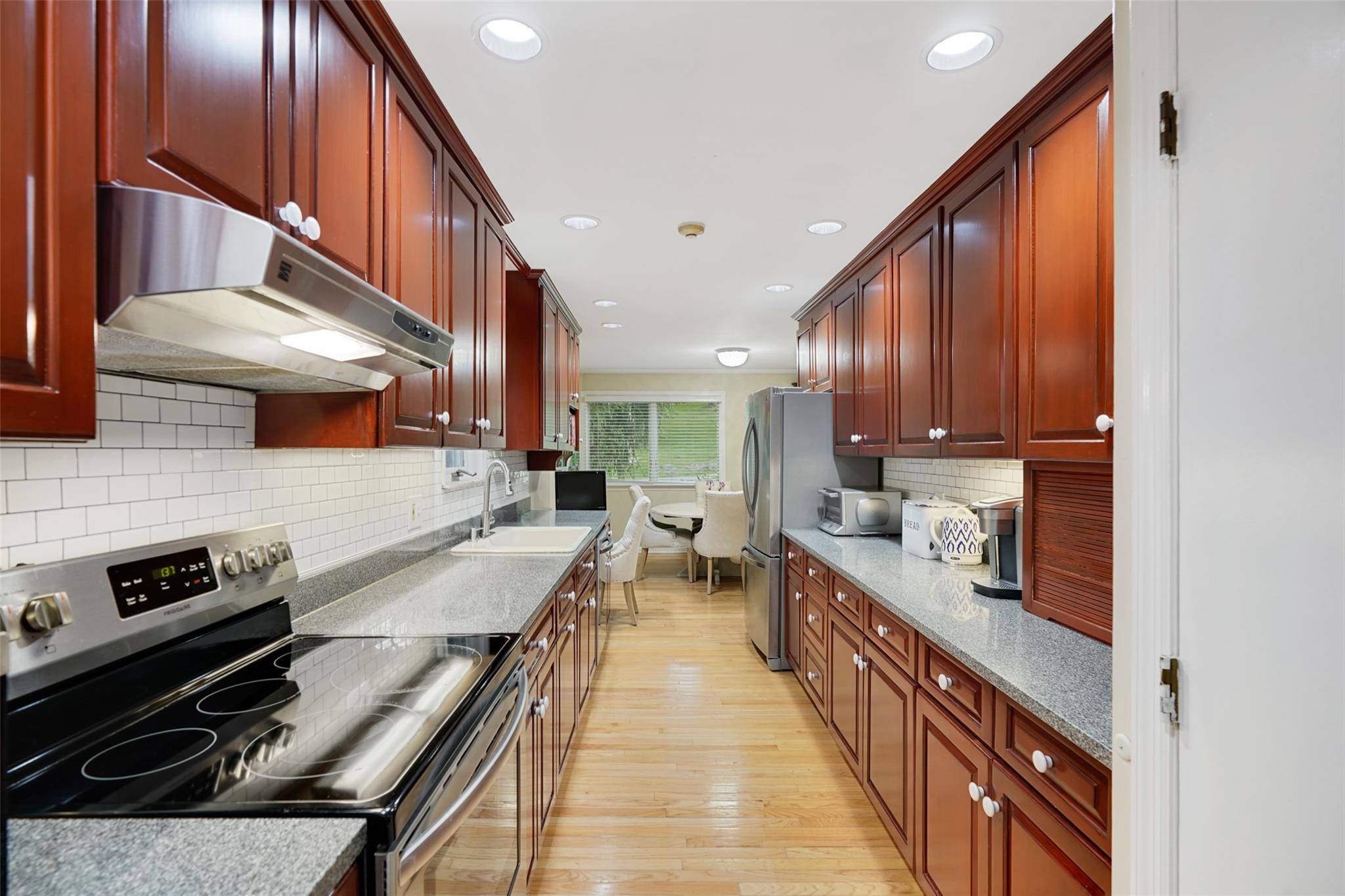 Rye Brook, NY 10573,16 Talcott RD