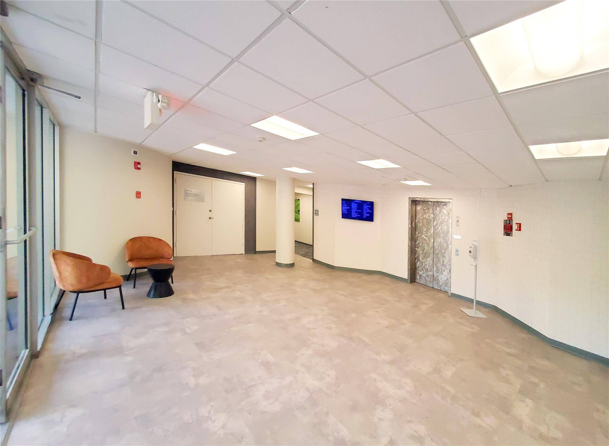 Pomona, NY 10970,978 Route 45 #205