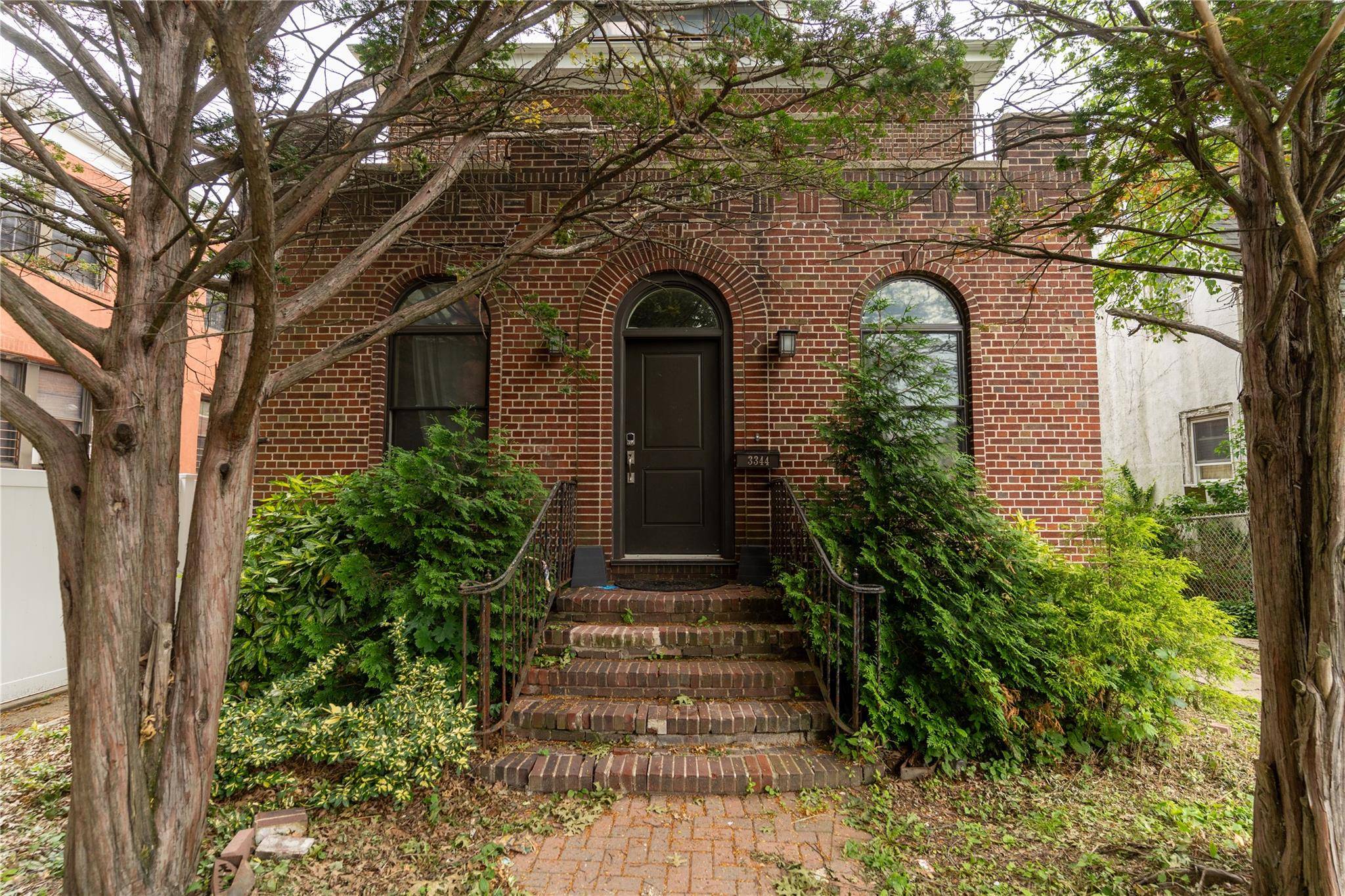 Bronx, NY 10463,3344 Giles PL
