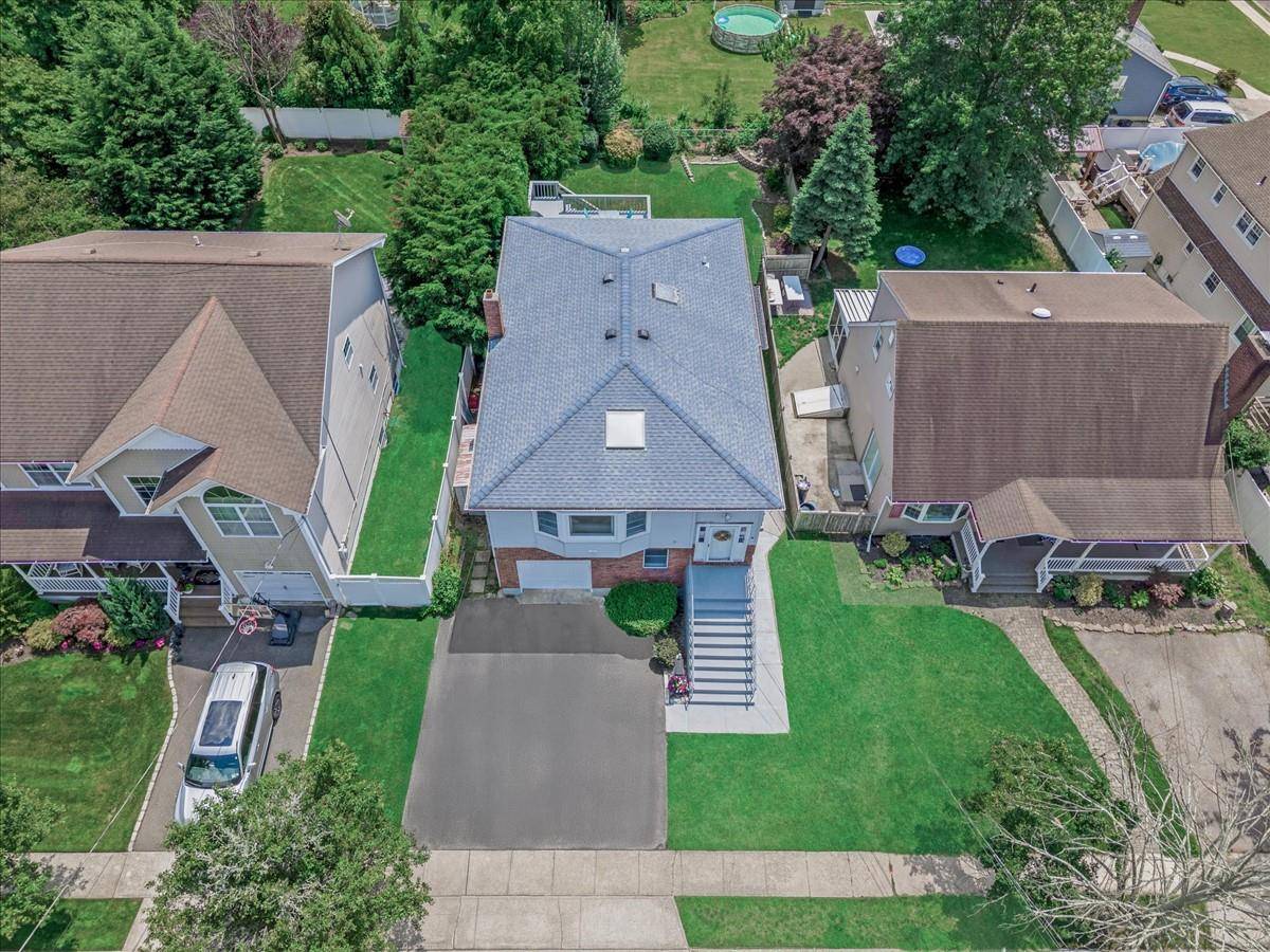 Seaford, NY 11783,3832 Hickory ST