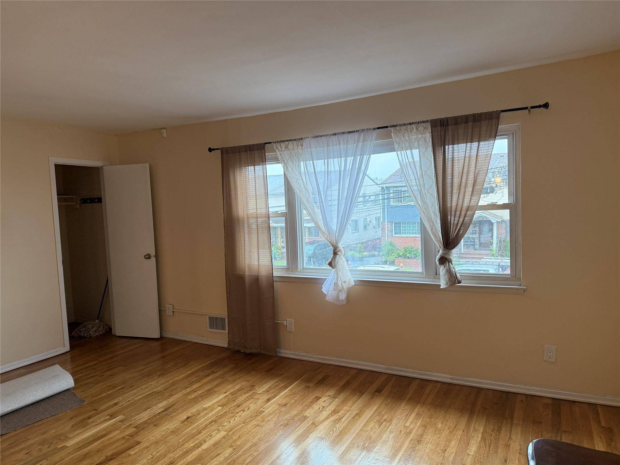 Springfield Gardens, NY 11413,145-92 224 ST