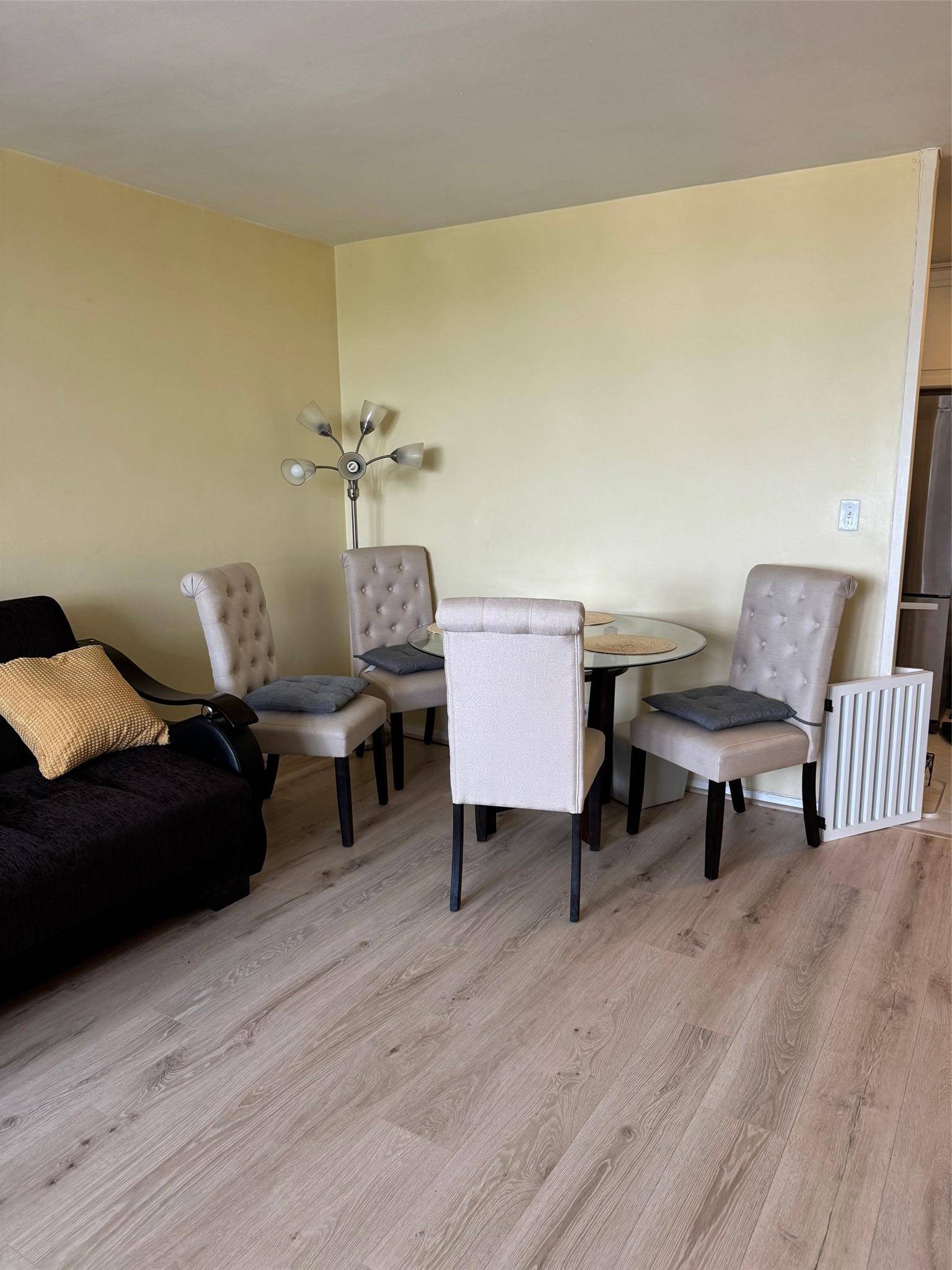 Bronx, NY 10461,3121 Middletown RD #7G