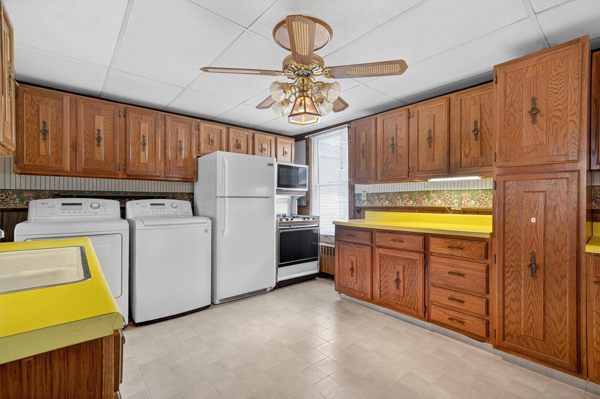 Port Jervis, NY 12771,16 King ST