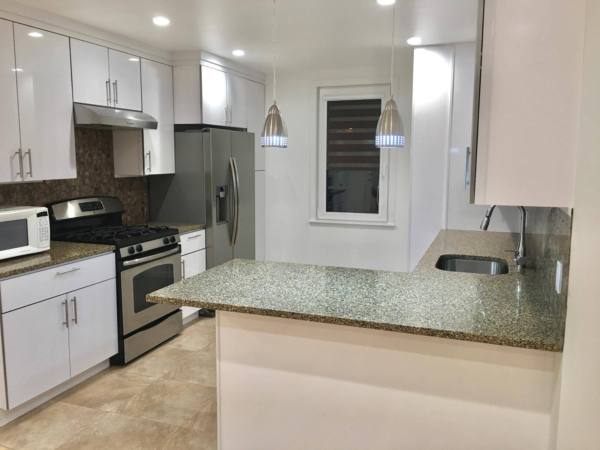 Maspeth, NY 11378,57-16 66 ST