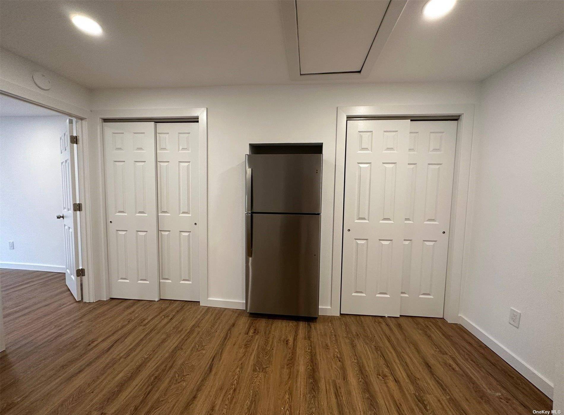 Huntington, NY 11743,300 Main ST #4