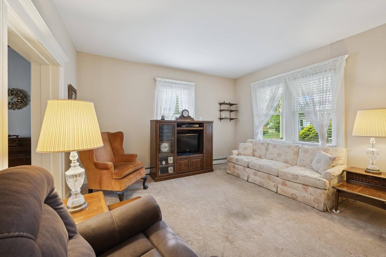 Albertson, NY 11507,45 Crosby AVE