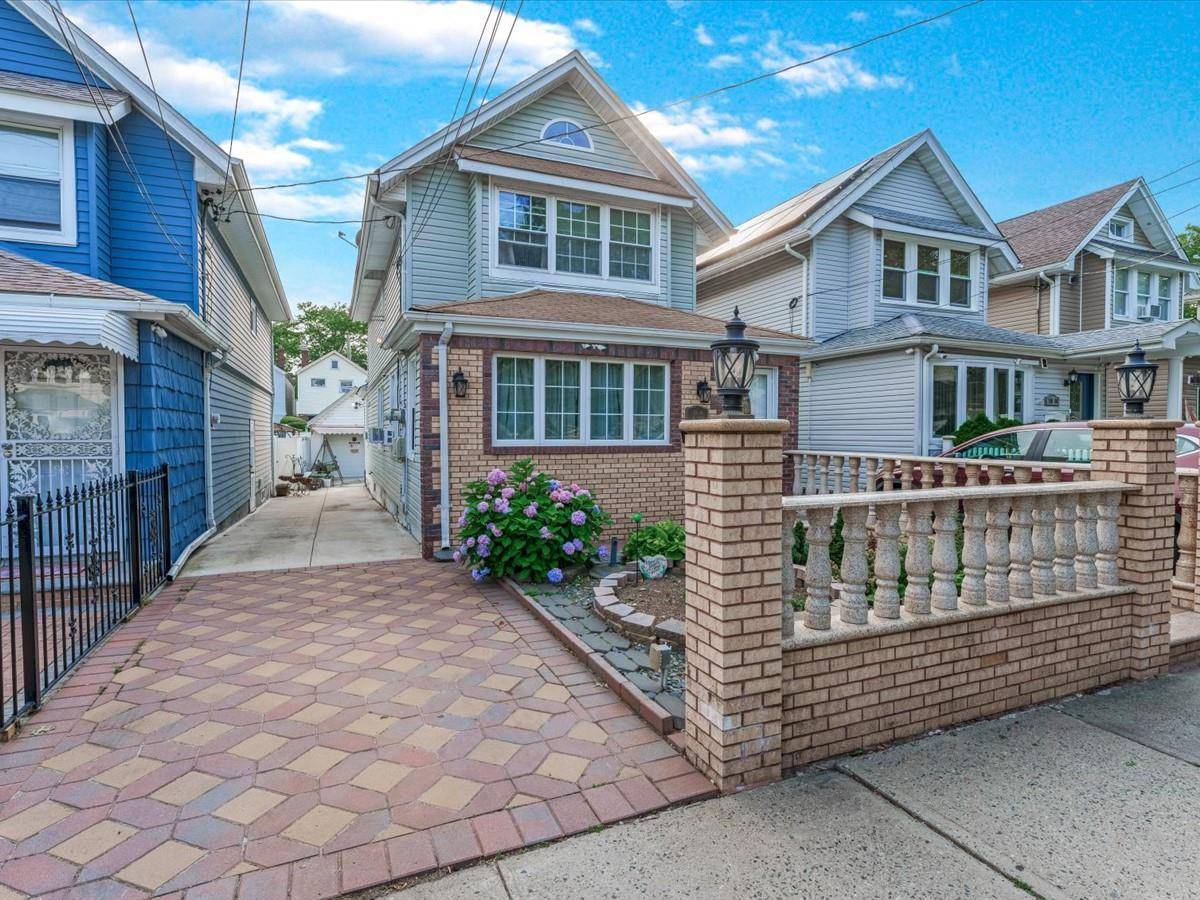 South Ozone Park, NY 11420,11416 121st ST