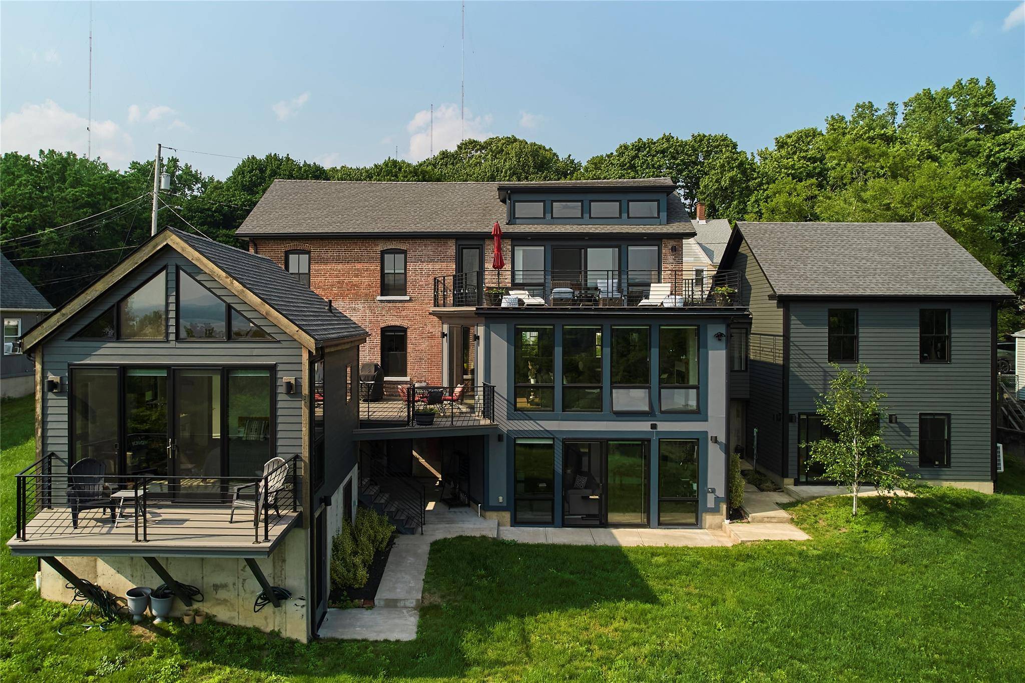 Beacon, NY 12508,20 Paye AVE