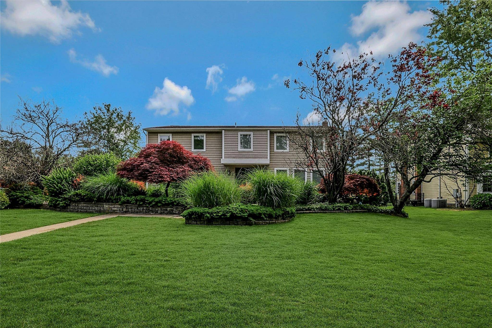 Woodbury, NY 11797,15 Turret LN